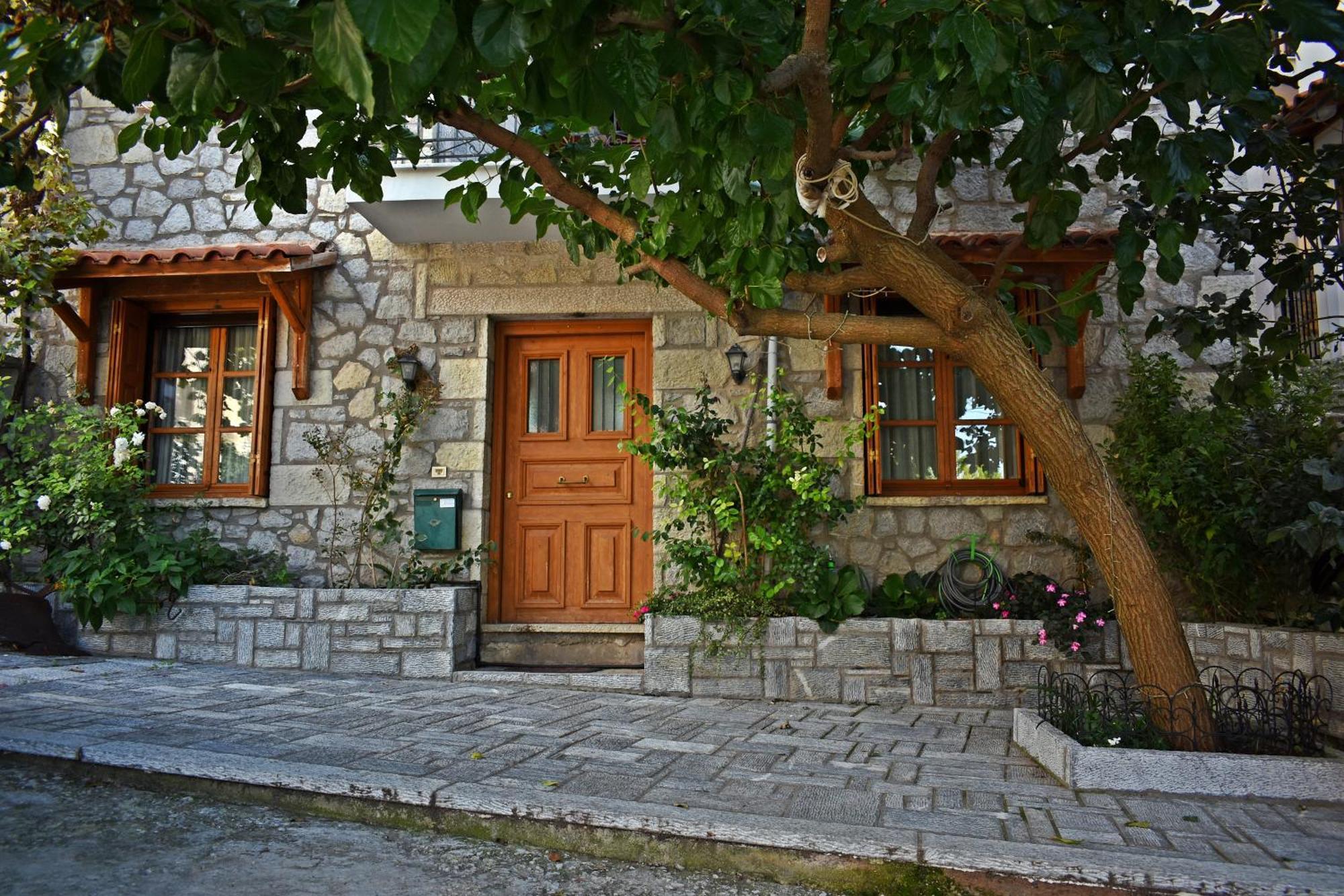 Dimos Suite Arachova Buitenkant foto